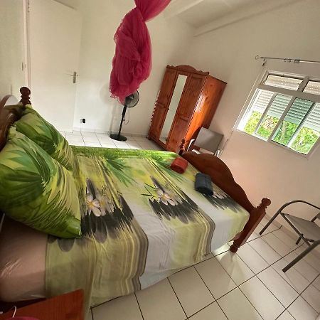 Appartements: Plage & Commerces A 200M Сент-Анн Экстерьер фото