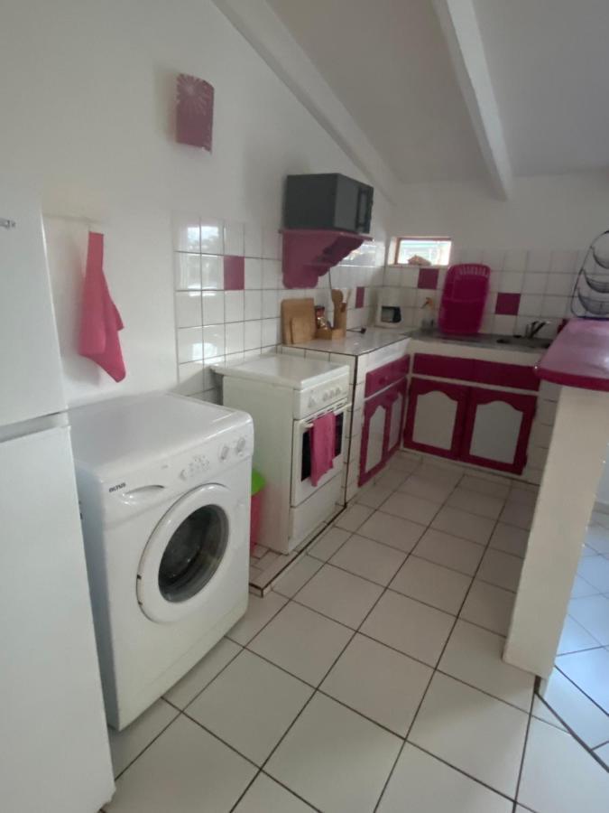 Appartements: Plage & Commerces A 200M Сент-Анн Экстерьер фото